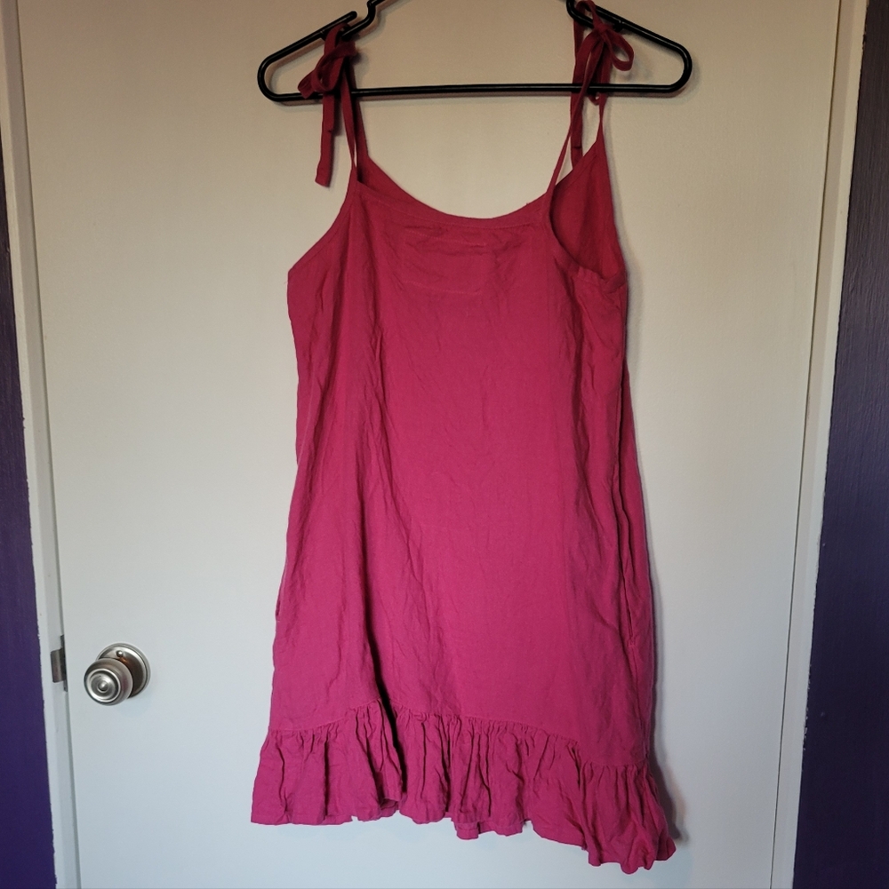 notPERFECTLINEN Sarah Mini Ruffle Dress in Magenta - Picture 6 of 6